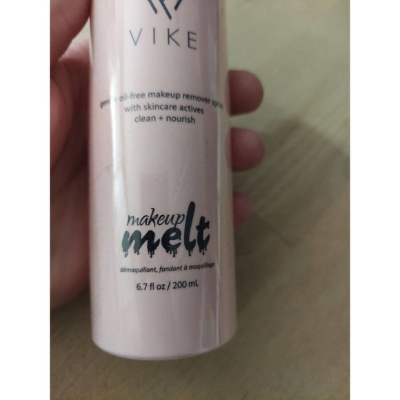 VIKE oil free makeup Remover spray - Picture 3 of 4